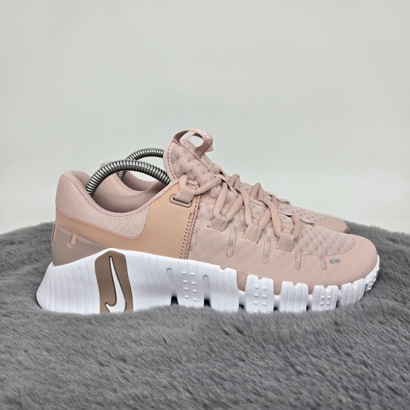 New Nike Free Metcon 5 'Pink Oxford' Women's Workout Shoes Size 8.5 - Picture 3 of 8
